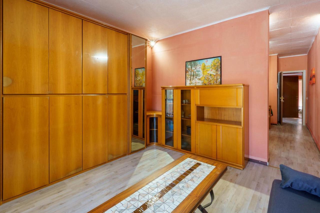 The Orange Housing In Комо Екстериор снимка